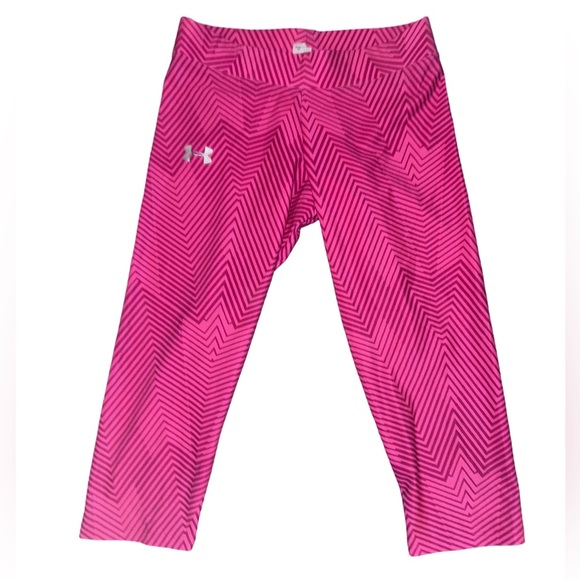 UNDER ARMOUR Capris - Picture 1 of 3